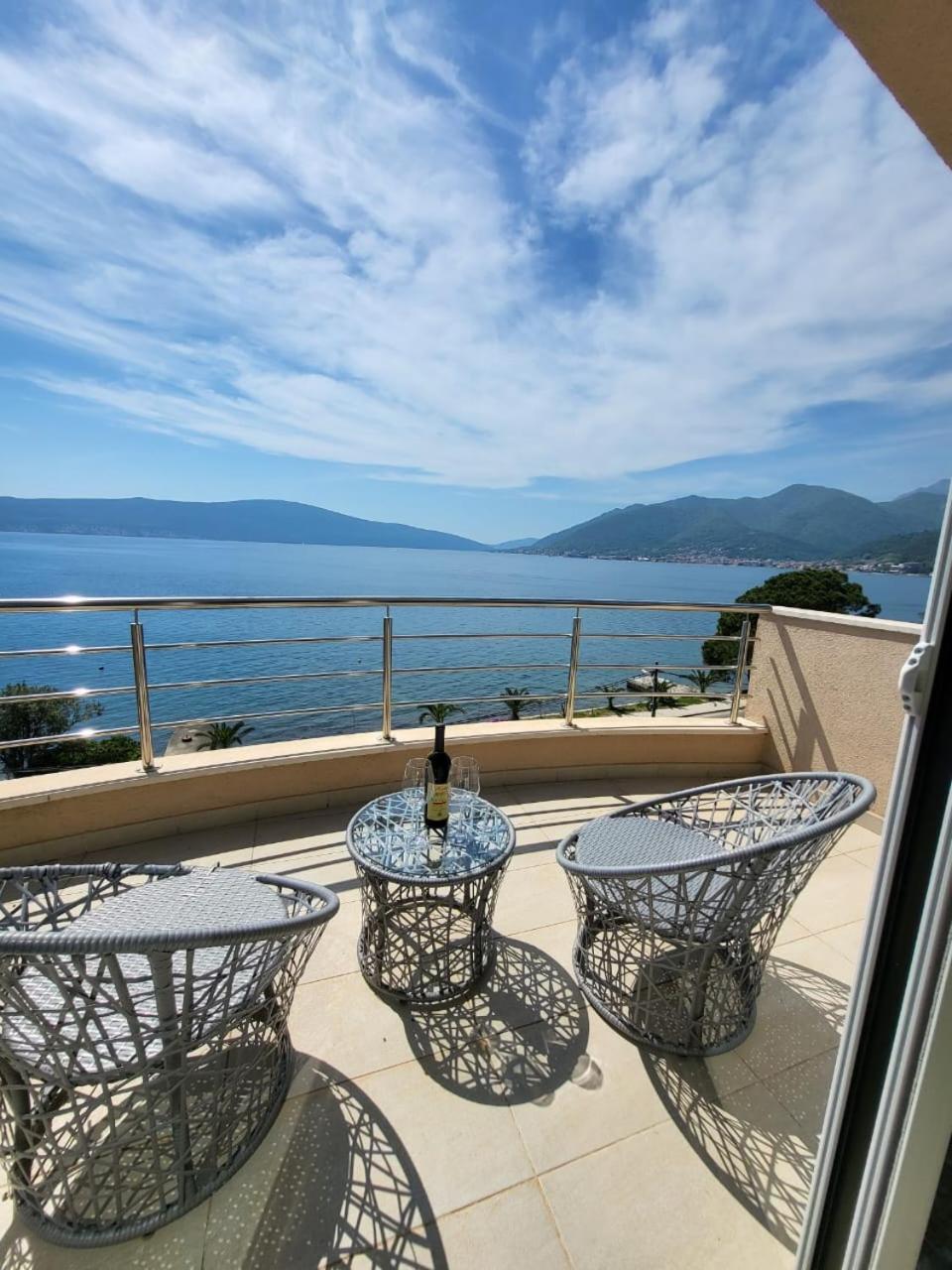 Matkovic Residence Tivat Eksteriør bilde