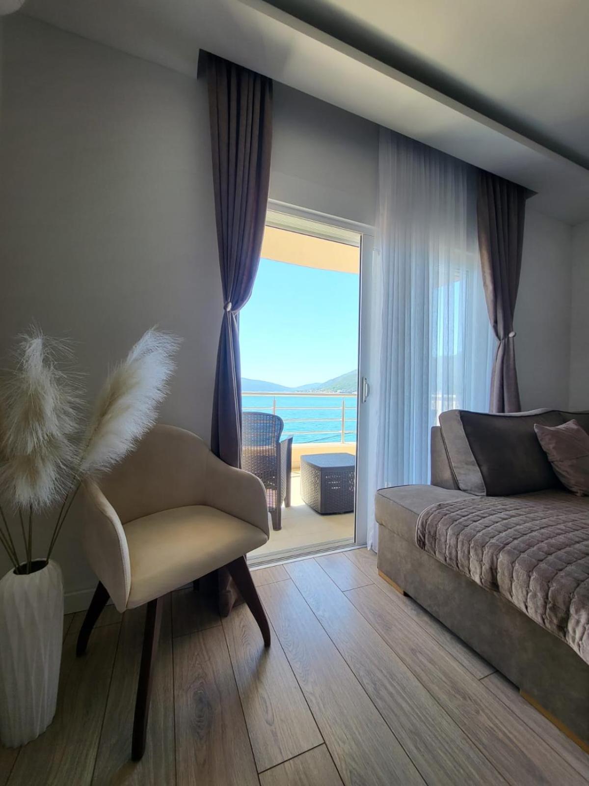 Matkovic Residence Tivat Eksteriør bilde