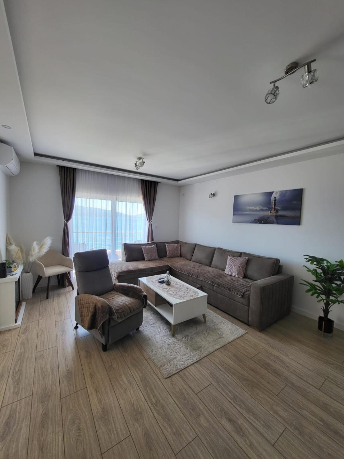 Matkovic Residence Tivat Eksteriør bilde